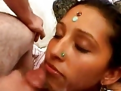 Indian Hottie Sandwiched And Jizzed On